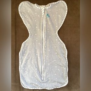 Grey 2-way zipper swaddle. Love to Dream brand. Size Small.